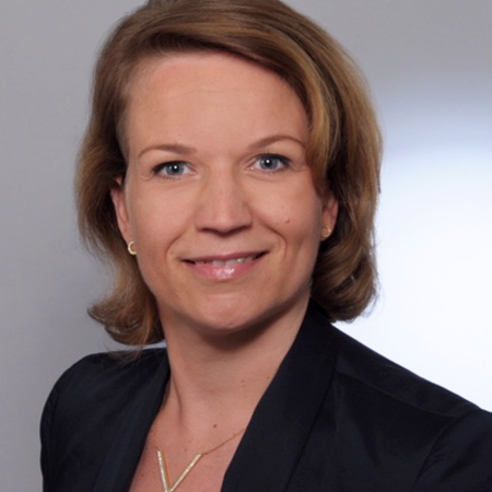 Referent Susann Wolf <p>Susann Wolf ist bei der evergabe.de GmbH Teamleiterin für den Bereich Consulting & Academy. Sie verantwortet dabei die Softwareeinführungsprojekte zu unserer Vergabemanagementlösung und der damit einhergehenden Digitalisierung der Beschaffungs- und Vergabeprozesse. Darüber hinaus obliegt ihr die Weiterentwicklung der evergabe.de-Academy - von Weiterbildungsangeboten zum Vergaberecht über die Anwendung unserer Softwarelösungen bis hin zu Workshops rund um die Vergabe- und Ausschreibungspraxis.</p>