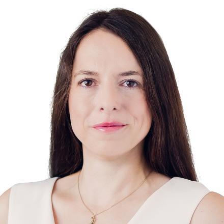 Referent Dr. Tina Lorenz <p>Dr. Tina Lorenz ist Fachanwältin für Arbeitsrecht, die sich darauf spezialisiert hat, zeitgemäße Personalmanagementkonzepte für Arbeitgeber zu entwickeln. Dabei berät sie ihre Mandanten bei der Beschäftigung von Mitarbeitern aus dem Nicht-EU-Ausland sowie dem Recruiting. Darüber hinaus gestaltet Frau Dr. Tina Lorenz flexible Arbeitszeit- und Entlohnungssysteme, welche sie zusammen mit ihren Mandanten im Unternehmen umsetzt.</p>
<p>Des Weiteren verhandelt sie Tarifverträge und Betriebsvereinbarungen auf Arbeitgeberseite und begleitet Unternehmenskäufe ebenso wie Umstrukturierungsprojekte. Die arbeitsrechtliche Beratung von Dr. Tina Lorenz konzentriert sich insbesondere auf Arbeitgeber im Mittelstand, darunter viele Unternehmen aus dem Gesundheitswesen, aber auch der Sozialwirtschaft. Mit ihrer umfassenden Expertise im kirchlichen Arbeitsrecht unterstützt sie auch Unternehmen in kirchlicher Trägerschaft.</p>
